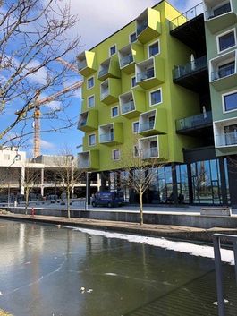 Den anden og fjerde tirsdag i hver måned kl. 13.30 er der åbne plejehjemsgudstjenester med altergang på Ørestad plejecenter.