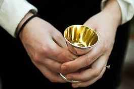 højmesse hver søndag kl. 11.00. 